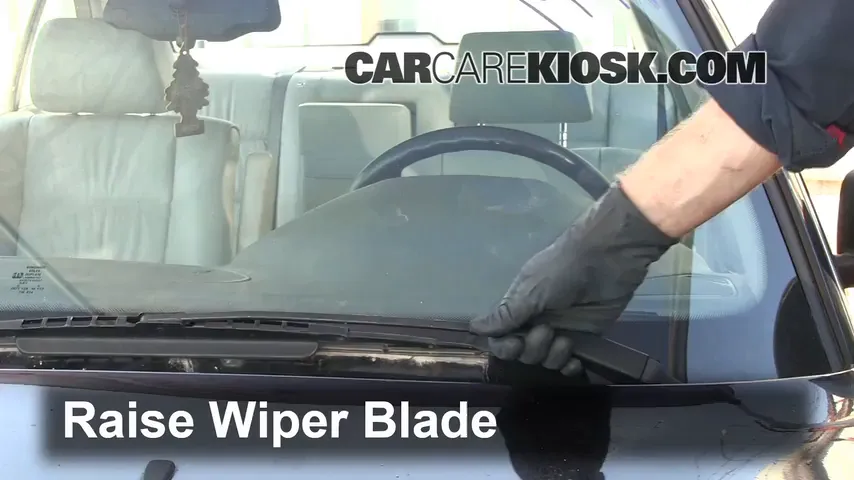 1995 BMW 540i 4.0L V8 Windshield Wiper Blade (Front)